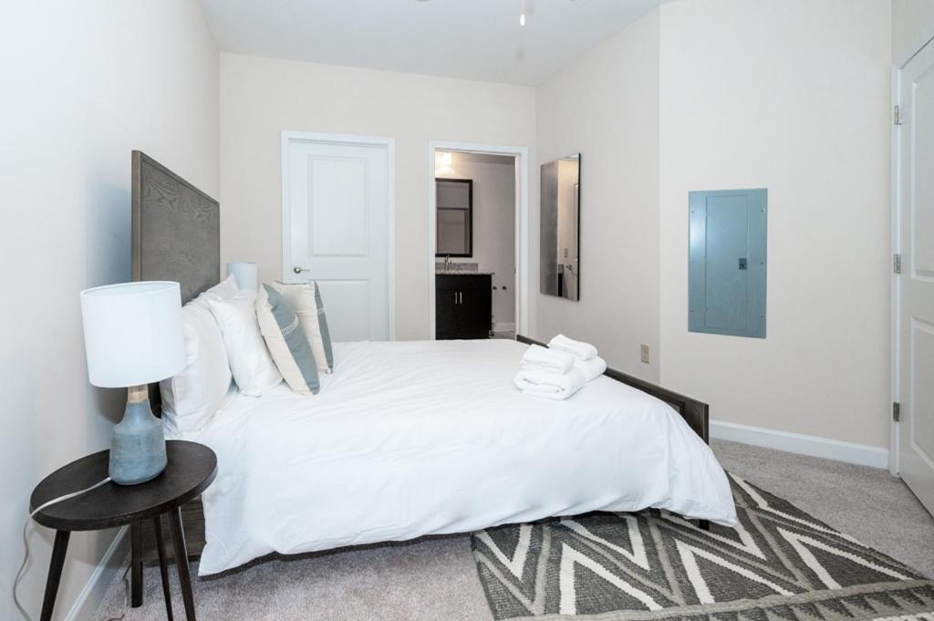 Tranquil 1Br With Balcony Gym Charlotte Exterior photo