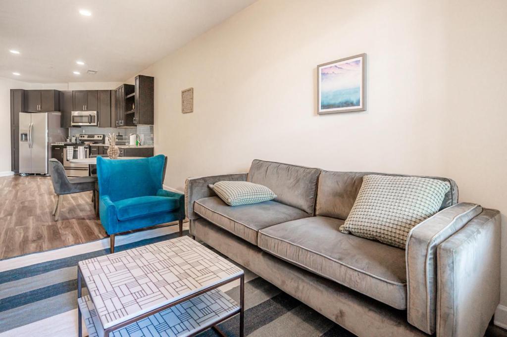 Tranquil 1Br With Balcony Gym Charlotte Exterior photo